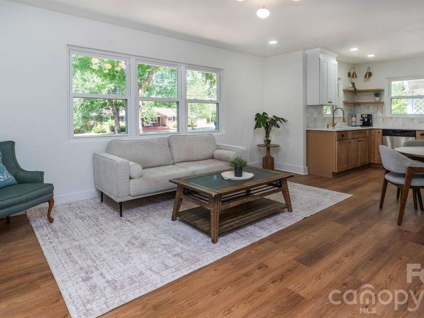 137 Birchwood Drive, Charlotte, NC 28214.  MLS# CAR4369624, YatesRealty ID 17479. 