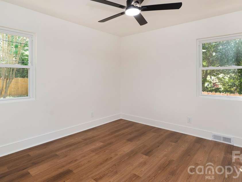 137 Birchwood Drive, Charlotte, NC 28214.  MLS# CAR4369624, YatesRealty ID 17479. 