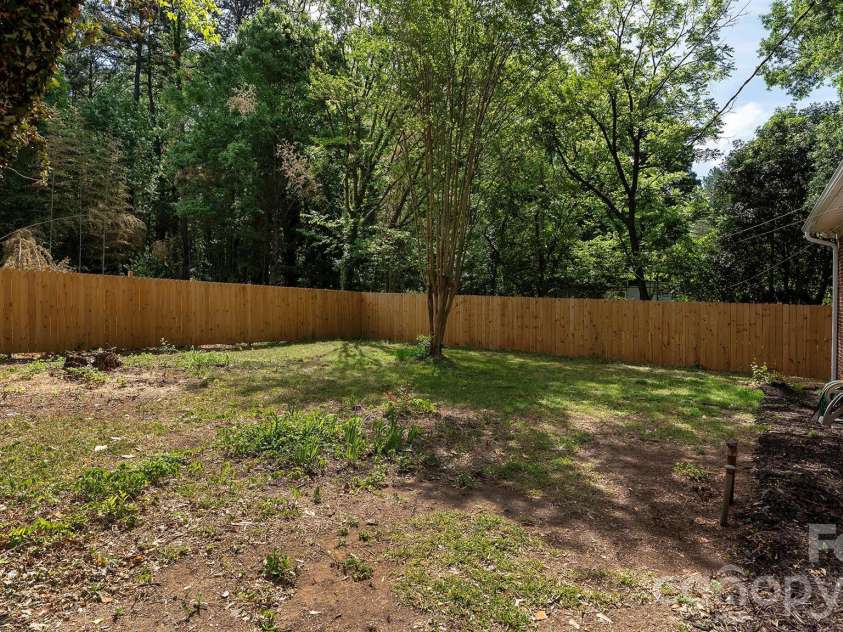 137 Birchwood Drive, Charlotte, NC 28214.  MLS# CAR4369624, YatesRealty ID 17479. 