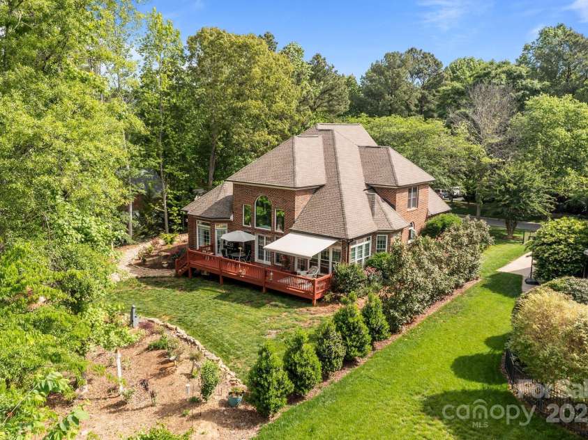 4563 Osprey Run Court, Denver, NC 28037.  MLS# CAR4250891, YatesRealty ID 17479. Large private lot with mature trees and landscape