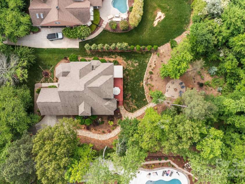 4563 Osprey Run Court, Denver, NC 28037.  MLS# CAR4250891, YatesRealty ID 17479. Privacy, shade and the perfect spot to entertain!