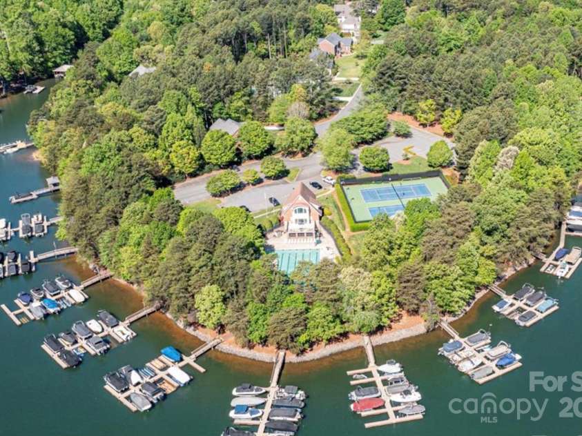 4563 Osprey Run Court, Denver, NC 28037.  MLS# CAR4250891, YatesRealty ID 17479. Sailview Clubhouse, Tennis Courts & Pool
