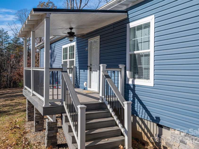 425 Haven Heights Drive, Marion, NC 28752.  MLS# CAR4231655, YatesRealty ID 1748. 