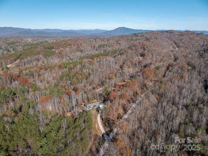 425 Haven Heights Drive, Marion, NC 28752.  MLS# CAR4231655, YatesRealty ID 1748. 