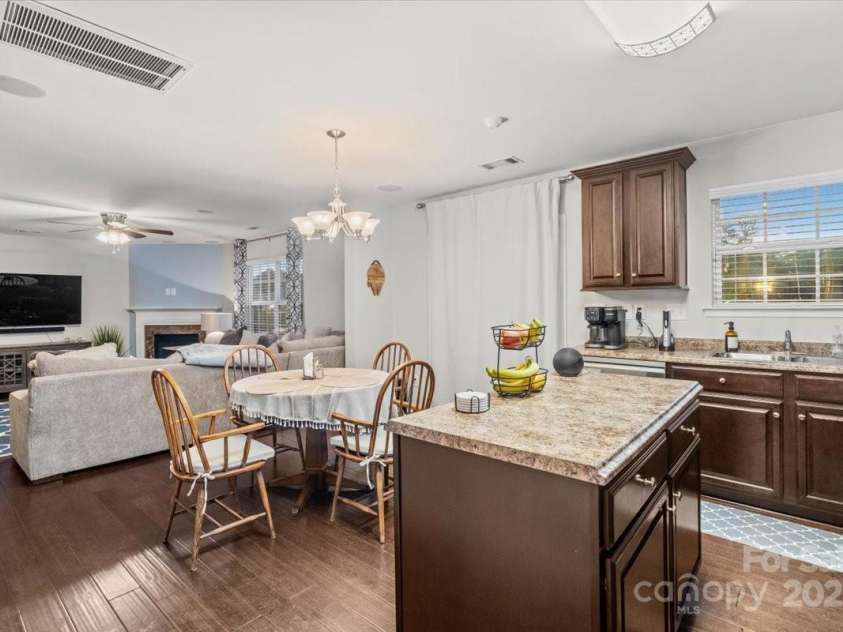 2739 Golden Rose Lane, Charlotte, NC 28216.  MLS# CAR4249585, YatesRealty ID 17480. 