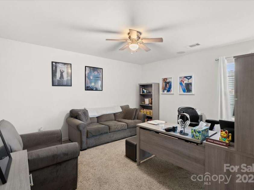 2739 Golden Rose Lane, Charlotte, NC 28216.  MLS# CAR4249585, YatesRealty ID 17480. 