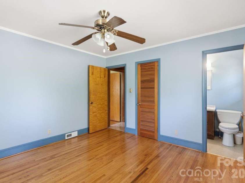 4108 Terry Terrace, Matthews, NC 28105.  MLS# CAR4363521, YatesRealty ID 17480. Primary Bedroom