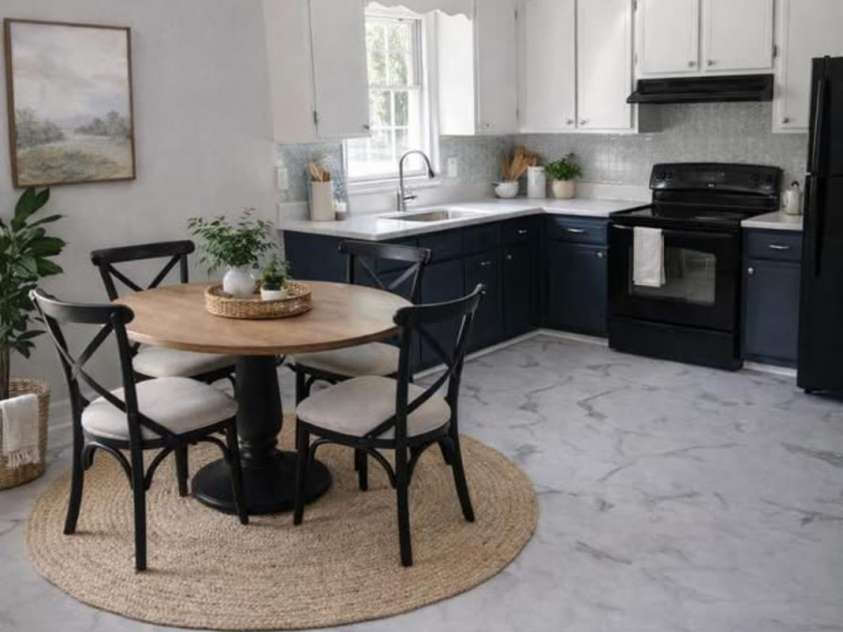 509 California Circle, York, SC 29745.  MLS# CAR4370760, YatesRealty ID 17481. Virtually Staged