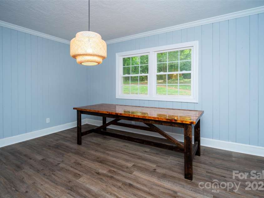 5100 Crestland Avenue, Charlotte, NC 28269.  MLS# CAR4256978, YatesRealty ID 17481. 