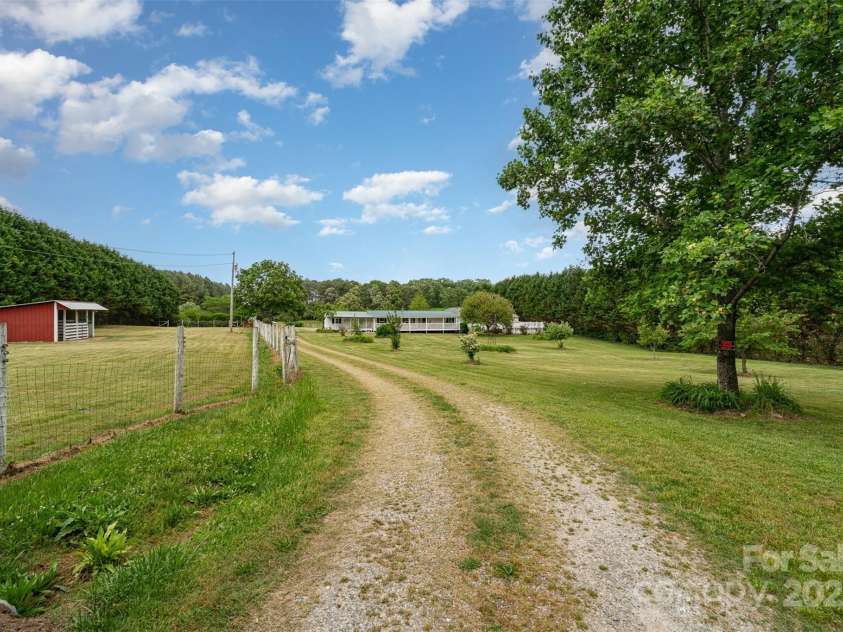 1720 Lowe Drive, Catawba, NC 28609.  MLS# CAR4266134, YatesRealty ID 17482. 