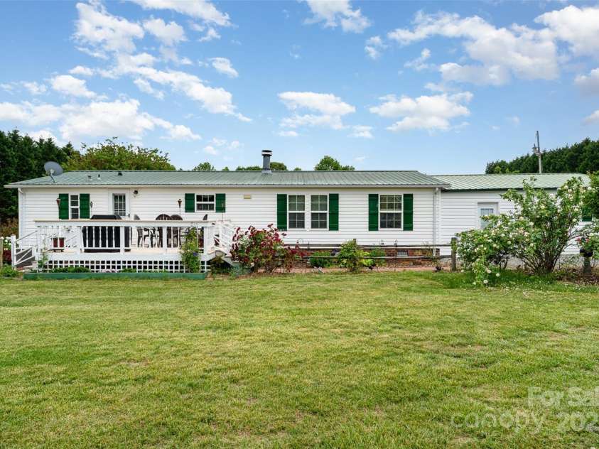 1720 Lowe Drive, Catawba, NC 28609.  MLS# CAR4266134, YatesRealty ID 17482. 