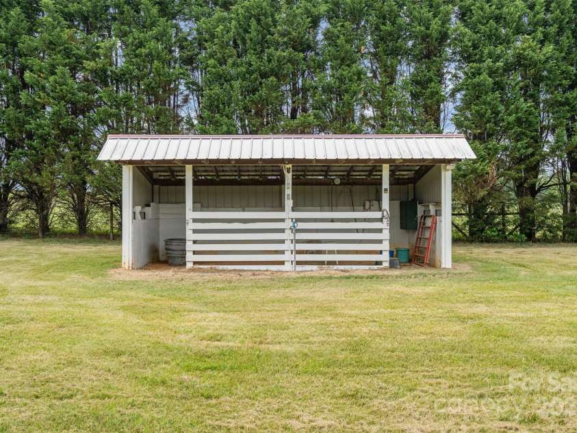 1720 Lowe Drive, Catawba, NC 28609.  MLS# CAR4266134, YatesRealty ID 17482. 