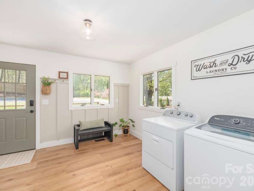 431 Pleasant Grove Road, Hendersonville, NC 28739.  MLS# CAR4368693, YatesRealty ID 17483. Entry - Mud room - Main level (optional Laundry)