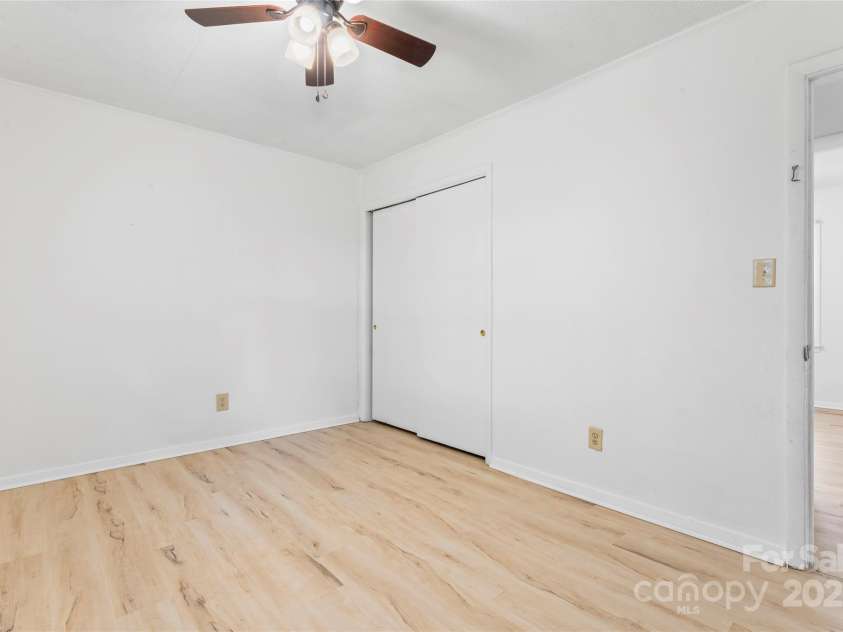 2328 Danforth Lane, Charlotte, NC 28208.  MLS# CAR4266152, YatesRealty ID 17484. 