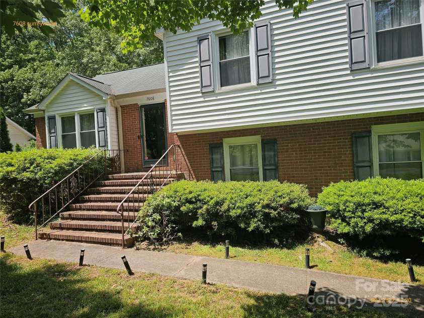 7608 Surreywood Place, Charlotte, NC 28270.  MLS# CAR4260586, YatesRealty ID 17485. 
