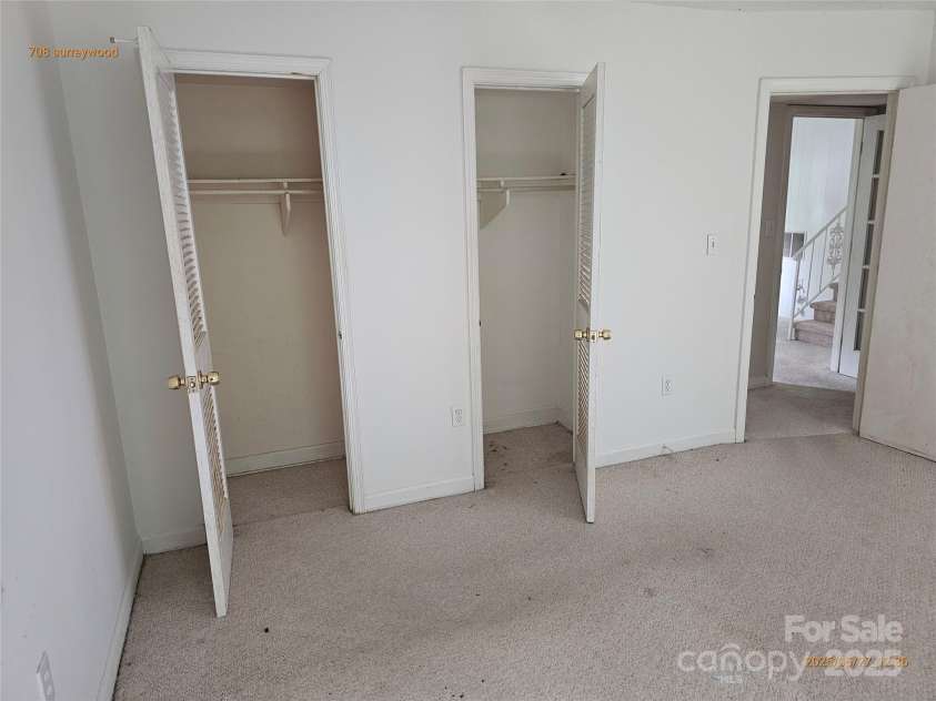 7608 Surreywood Place, Charlotte, NC 28270.  MLS# CAR4260586, YatesRealty ID 17485. 