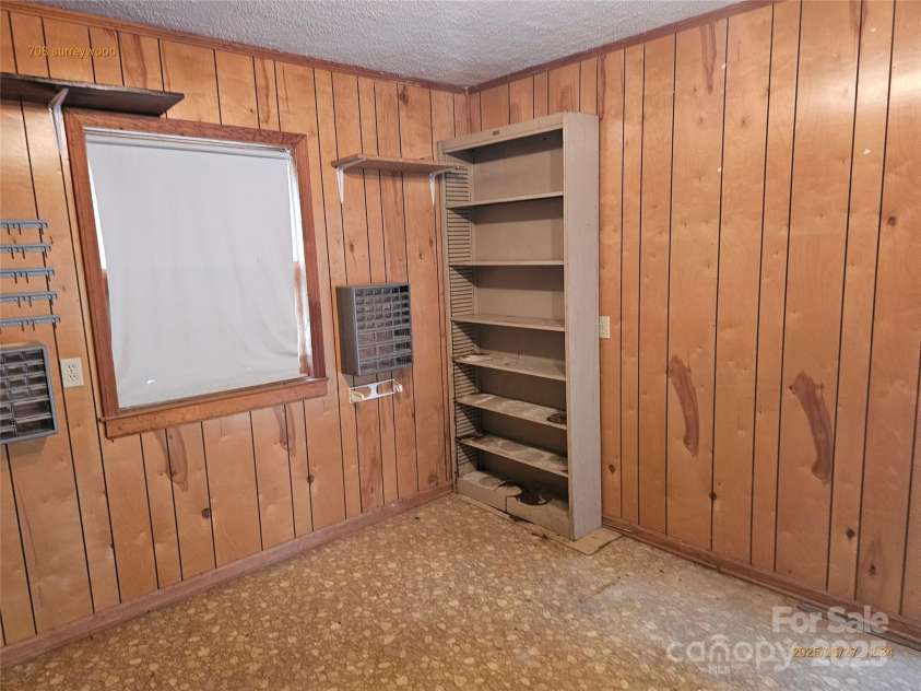 7608 Surreywood Place, Charlotte, NC 28270.  MLS# CAR4260586, YatesRealty ID 17485. 