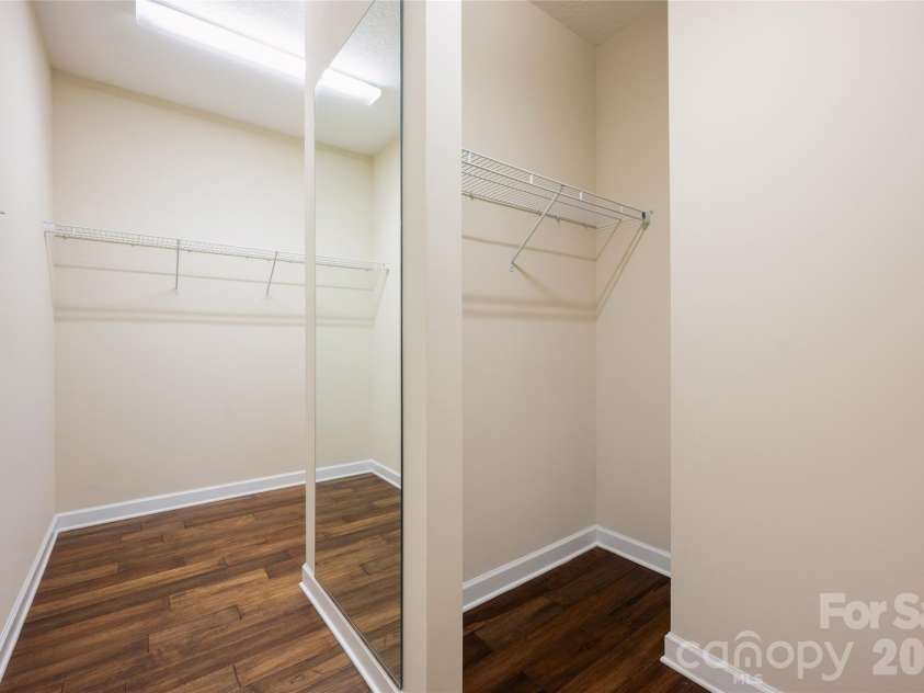 14724 Old Vermillion Drive, Huntersville, NC 28078.  MLS# CAR4358334, YatesRealty ID 17486. 