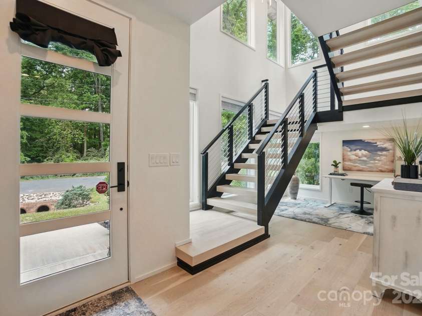 9305 Valley Road, Charlotte, NC 28270.  MLS# CAR4250707, YatesRealty ID 17486. 