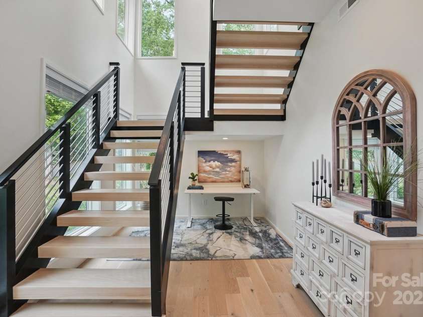 9305 Valley Road, Charlotte, NC 28270.  MLS# CAR4250707, YatesRealty ID 17486. 