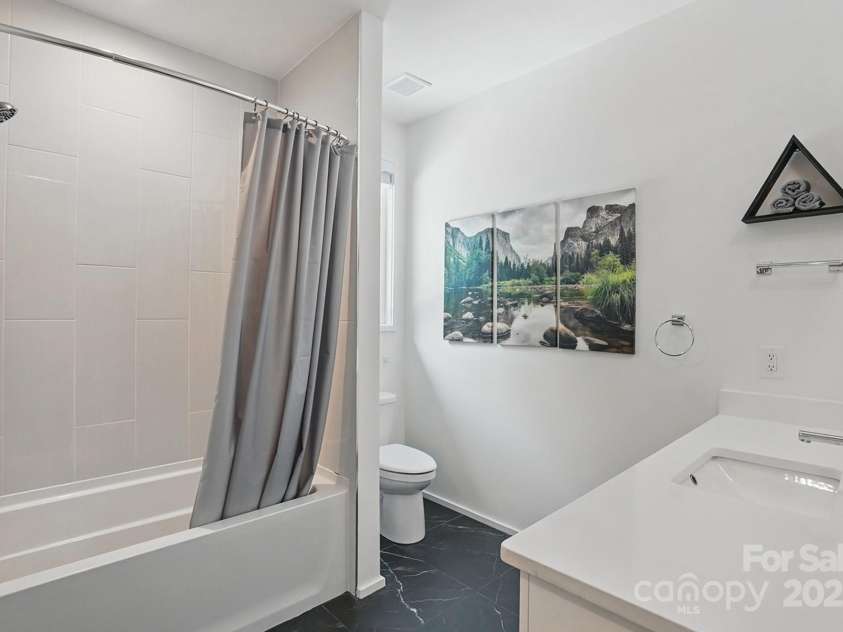 9305 Valley Road, Charlotte, NC 28270.  MLS# CAR4250707, YatesRealty ID 17486. 