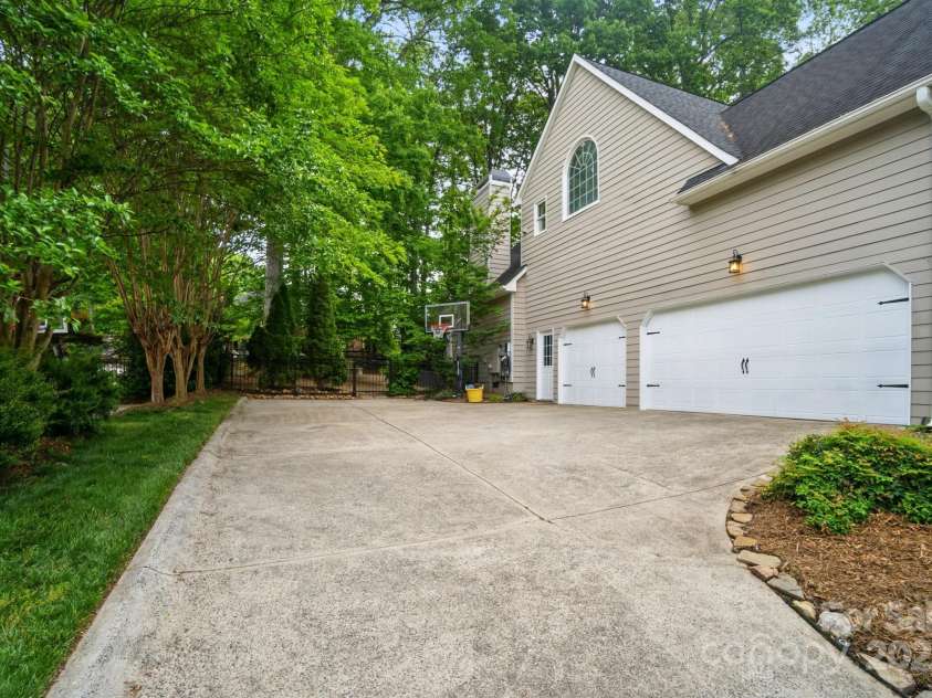 10319 Remembrance Trail, Huntersville, NC 28078.  MLS# CAR4250253, YatesRealty ID 17488. 
