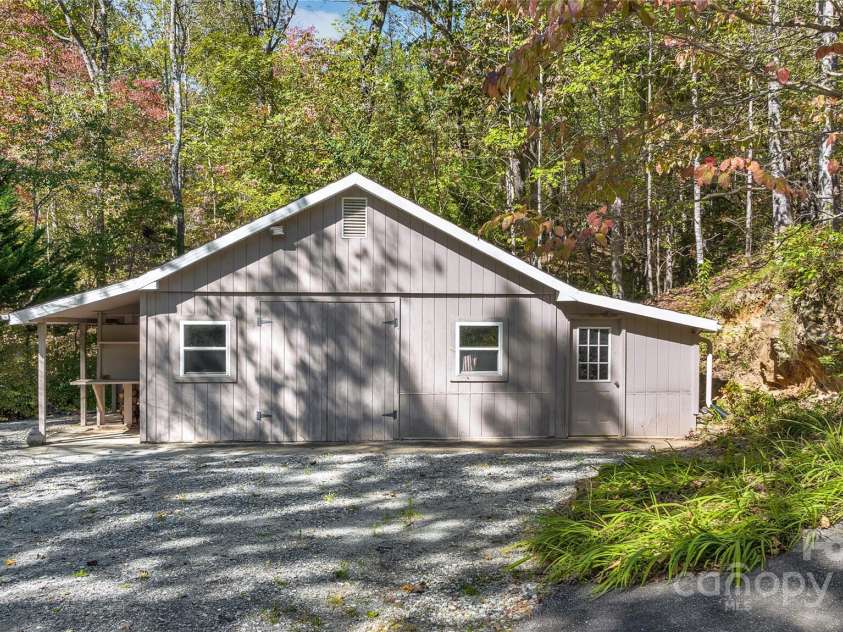 733 Hidden Hills Drive, Rutherfordton, NC 28139.  MLS# CAR4324928, YatesRealty ID 17489. 