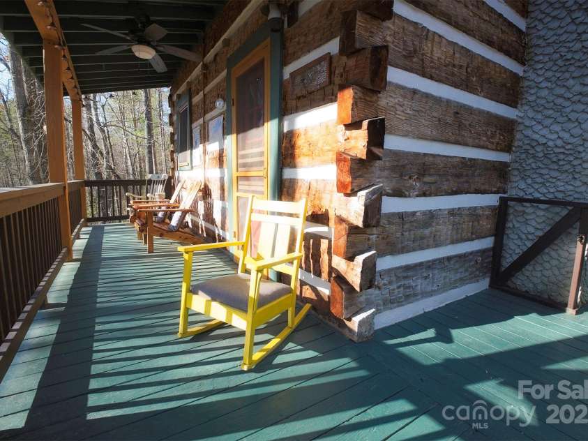 151 Pinewood Drive, Murphy, NC 28906.  MLS# CAR4232042, YatesRealty ID 1749. 