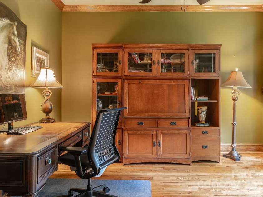 135 Sumter Drive, Mooresville, NC 28117.  MLS# CAR4252213, YatesRealty ID 17490. 