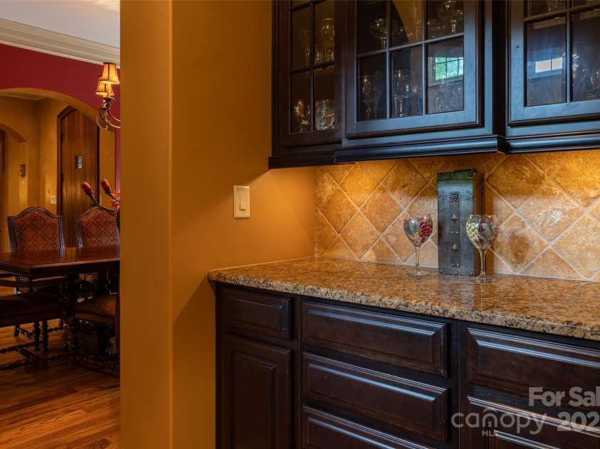 135 Sumter Drive, Mooresville, NC 28117.  MLS# CAR4252213, YatesRealty ID 17490. 