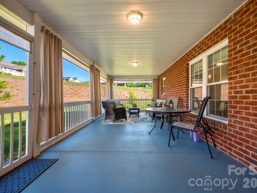 130 Central Park Circle, Spindale, NC 28160.  MLS# CAR4372884, YatesRealty ID 17491. 
