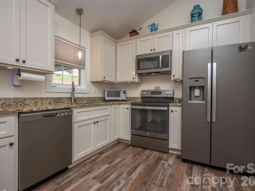 130 Central Park Circle, Spindale, NC 28160.  MLS# CAR4372884, YatesRealty ID 17491. 