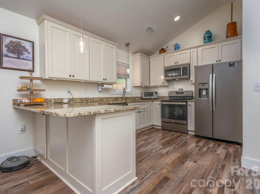130 Central Park Circle, Spindale, NC 28160.  MLS# CAR4372884, YatesRealty ID 17491. 