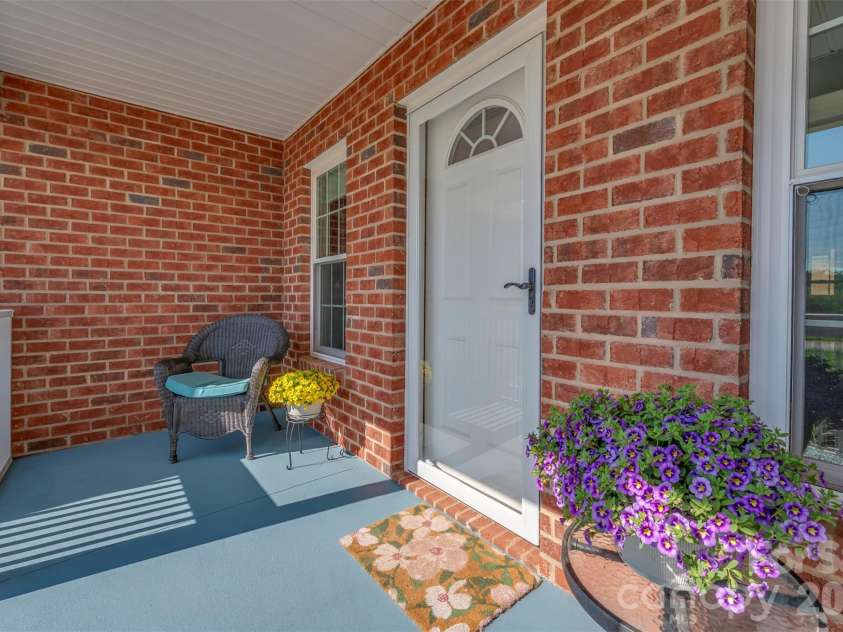 130 Central Park Circle, Spindale, NC 28160.  MLS# CAR4372884, YatesRealty ID 17491. 