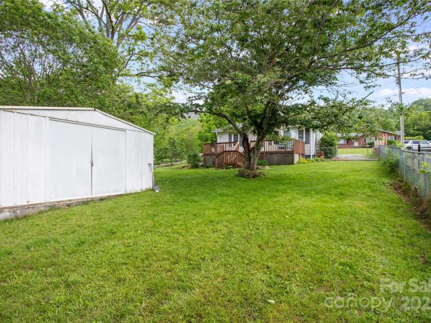 407 Valley View Circle, Waynesville, NC 28786.  MLS# CAR4259161, YatesRealty ID 17492. Storage shed