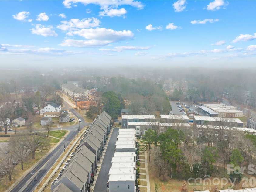 563 Nantahala Drive, Charlotte, NC 28211.  MLS# CAR4337301, YatesRealty ID 17492. 