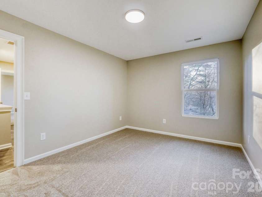 111 Marshdale Avenue, Concord, NC 28025.  MLS# CAR4344379, YatesRealty ID 17493. 