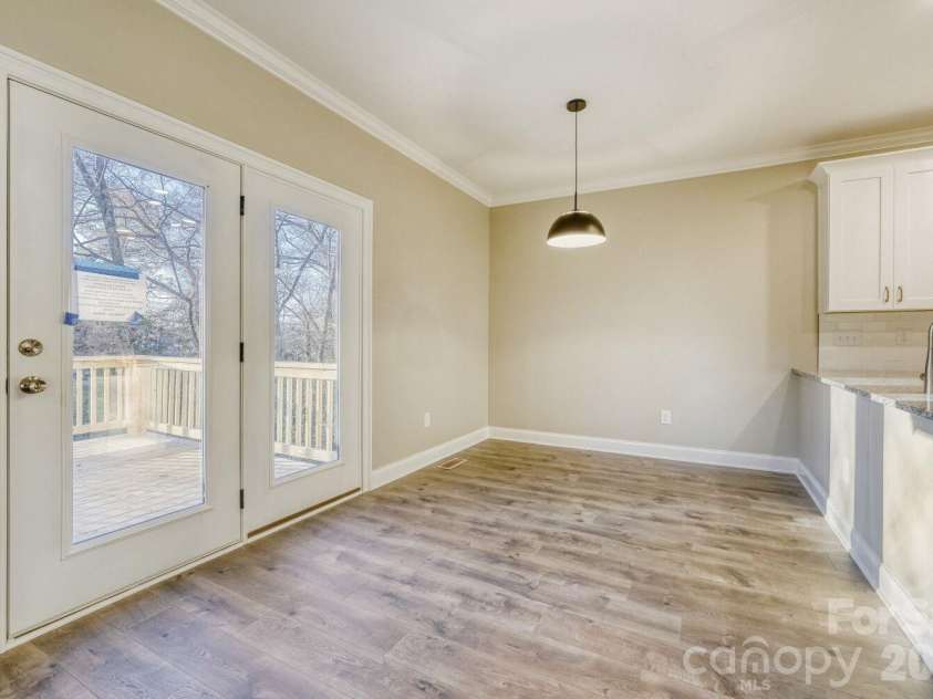111 Marshdale Avenue, Concord, NC 28025.  MLS# CAR4344379, YatesRealty ID 17493. Kitchen