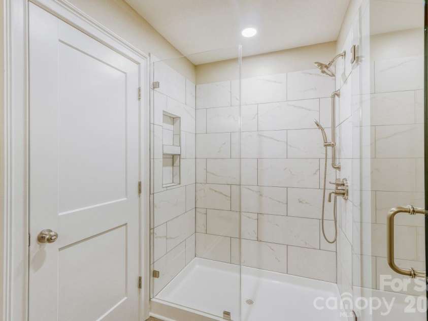 111 Marshdale Avenue, Concord, NC 28025.  MLS# CAR4344379, YatesRealty ID 17493. Primary Bathroom
