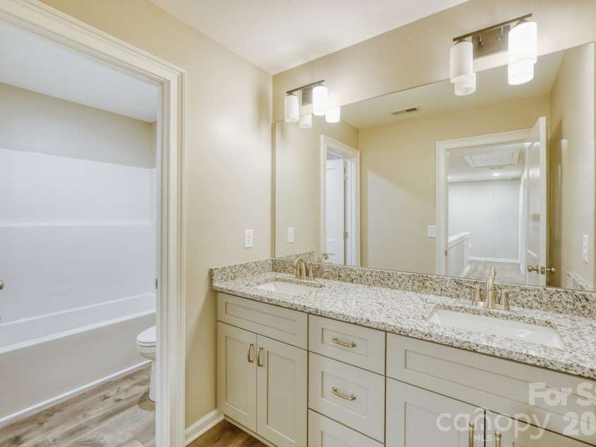 111 Marshdale Avenue, Concord, NC 28025.  MLS# CAR4344379, YatesRealty ID 17493. Primary Room