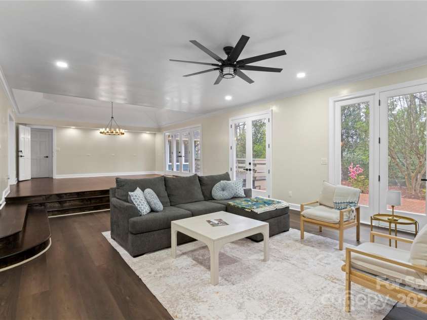 1476 New Market Road, Tryon, NC 28782.  MLS# CAR4244109, YatesRealty ID 17493. 