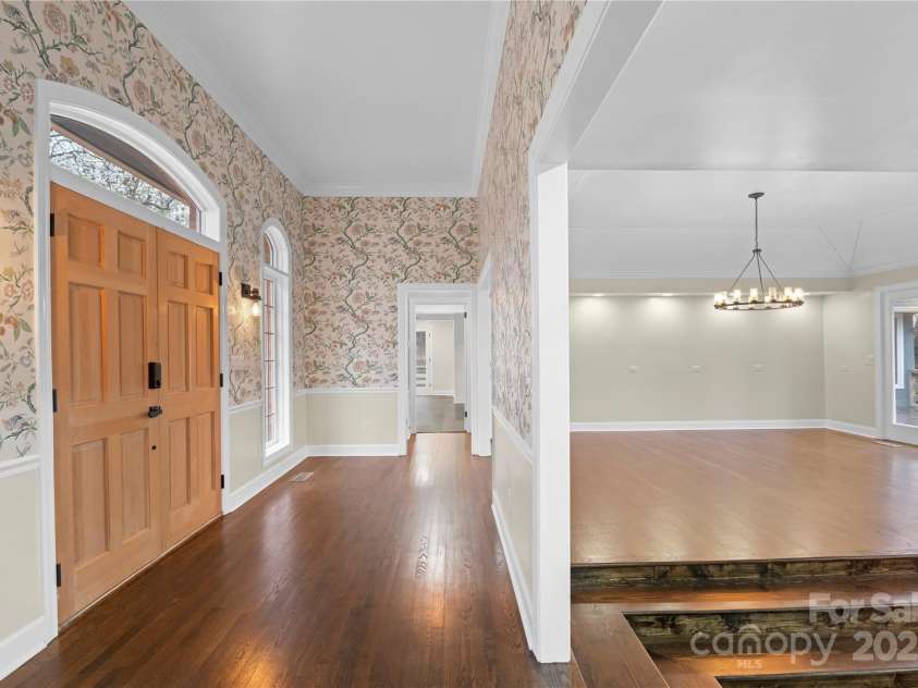 1476 New Market Road, Tryon, NC 28782.  MLS# CAR4244109, YatesRealty ID 17493. 