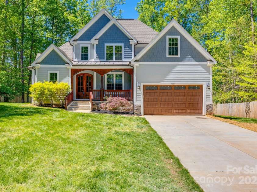 7435 Hammond Drive, Charlotte, NC 28215.  MLS# CAR4260510, YatesRealty ID 17494. 