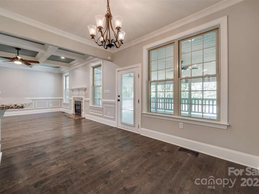 7435 Hammond Drive, Charlotte, NC 28215.  MLS# CAR4260510, YatesRealty ID 17494. 