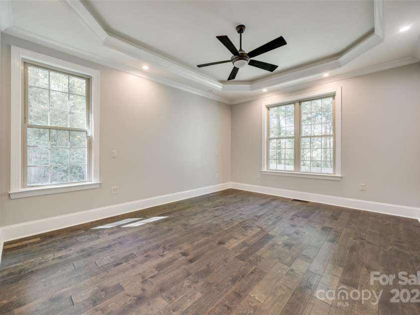 7435 Hammond Drive, Charlotte, NC 28215.  MLS# CAR4260510, YatesRealty ID 17494. 