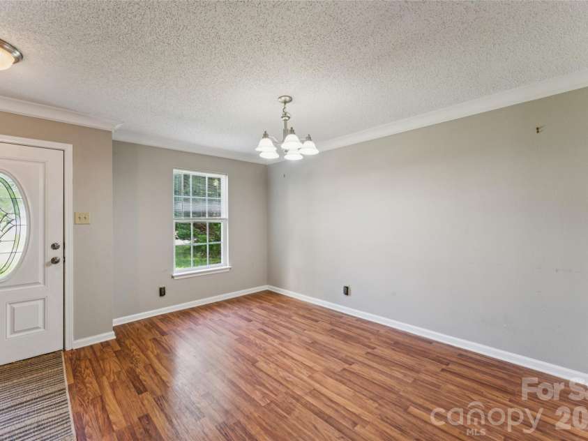 4208 Shasta Circle, Clover, SC 29710.  MLS# CAR4350275, YatesRealty ID 17495. Front door entry