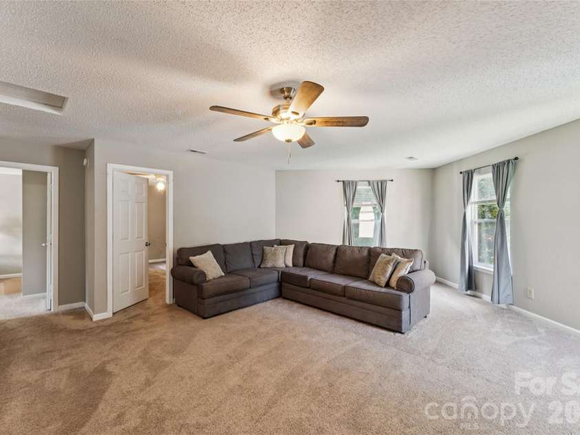 4208 Shasta Circle, Clover, SC 29710.  MLS# CAR4350275, YatesRealty ID 17495. Its a big space!