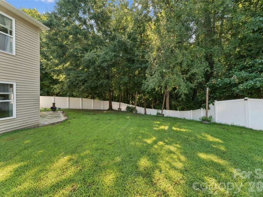4208 Shasta Circle, Clover, SC 29710.  MLS# CAR4350275, YatesRealty ID 17495. Solar lighting on the fenc