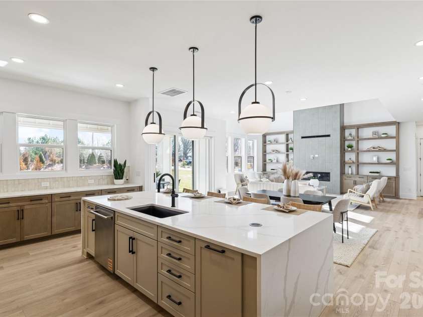 1027 Cox Road, Weddington, NC 28104.  MLS# CAR4299794, YatesRealty ID 17496. Gourmet Kitchen 