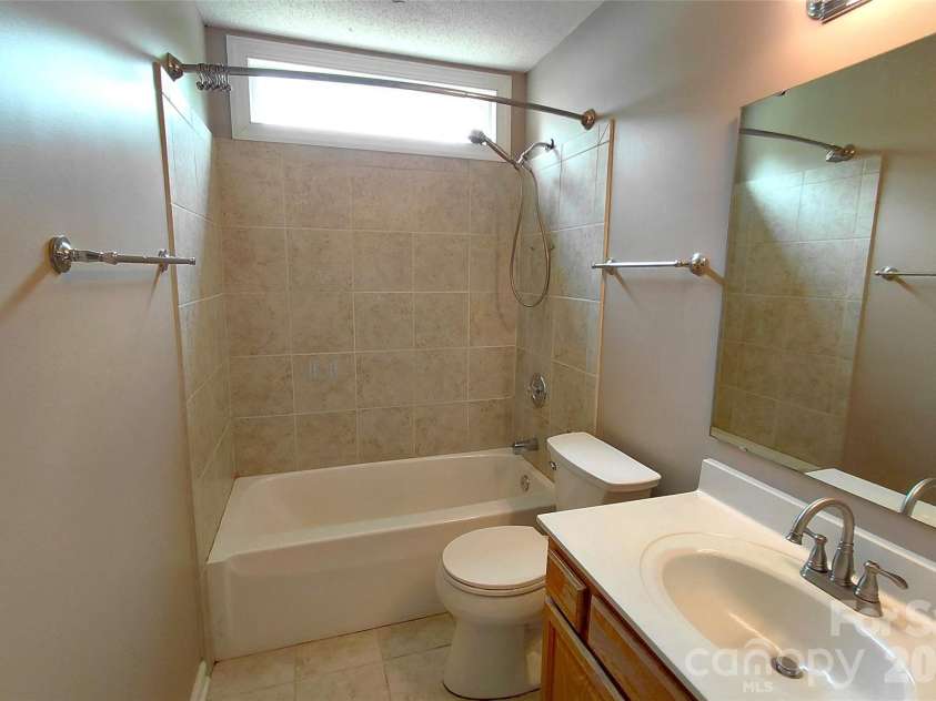 1016 Thorncrest Drive, Fletcher, NC 28732.  MLS# CAR4376784, YatesRealty ID 17497. 